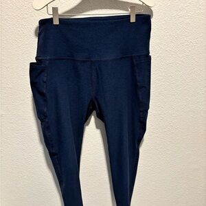 Beyond Yoga Charcoal Navy Blue Leggings